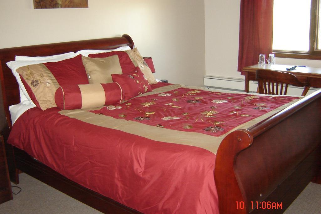 Midway Motel Radisson Quarto foto